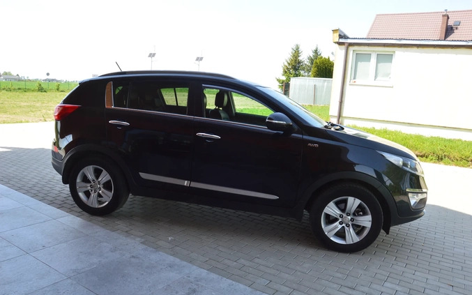 Kia Sportage cena 39900 przebieg: 221000, rok produkcji 2011 z Sobótka małe 56